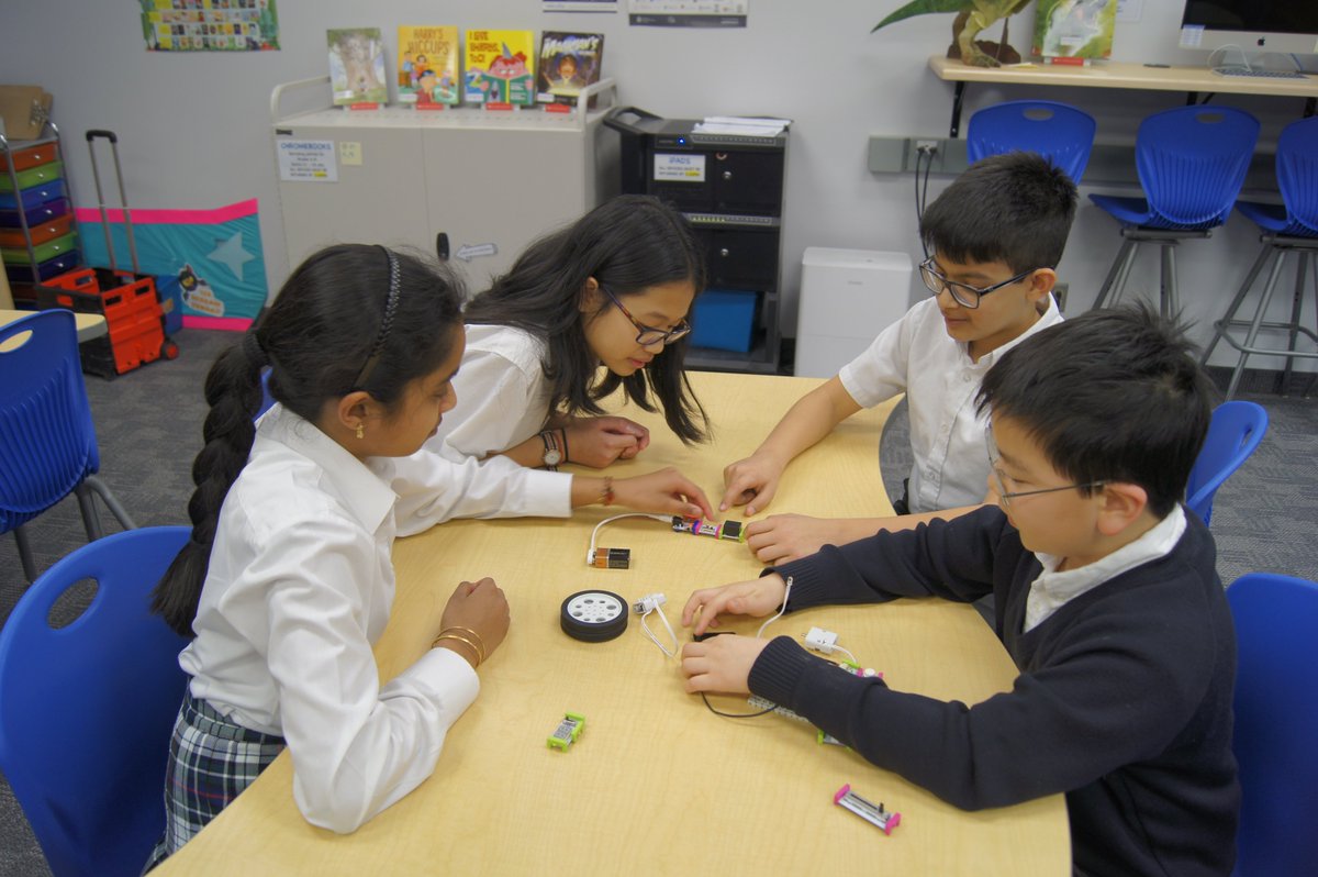 TCprivateschool's tweet photo. Thank you to the @markhamlibrary for running their Little Bits Challenge for our grade 6 students, in our Learning Resource Centre! This circuitry program was a great addition to the students Electricity Unit. #MarkhamLibrary #IBWorldSchool #ThisIsMyTown #LittleBitsChallenge https://t.co/piTXvMekhp
