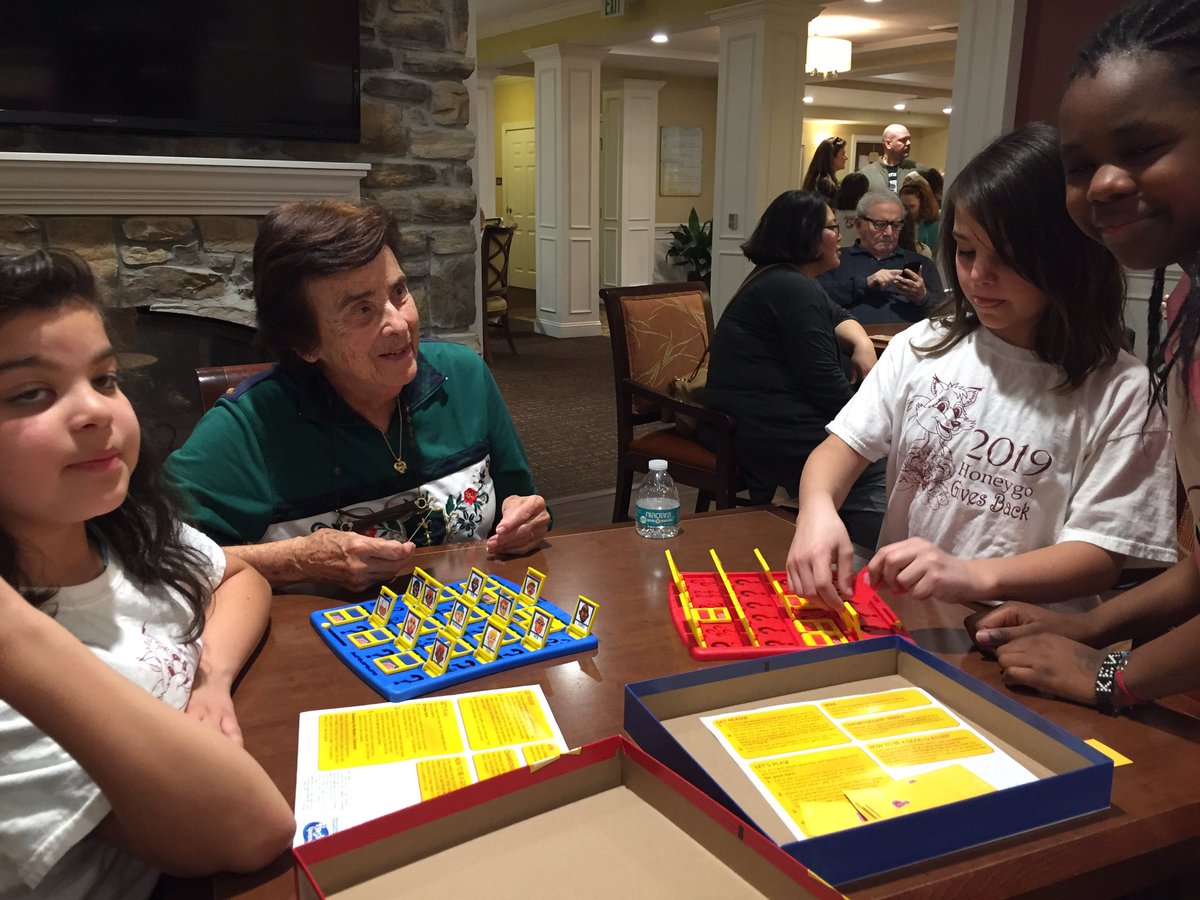 Great night at Brightview assisted living playing board games and delivering aprons! Honeygo gives back club spreading kindness!@WendyCarver28 <a href="/HoneygoElem/">Honeygo Elementary</a>