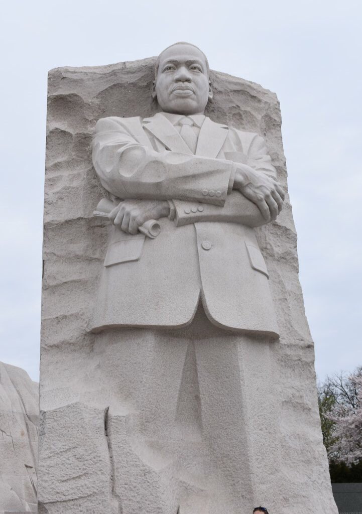 MrsHessionOBHS's tweet photo. last stop... MLK #OBHS2DC https://t.co/AQguvh19t8