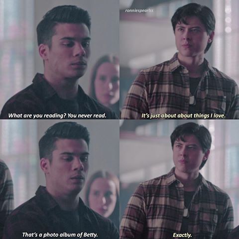 multi_fandoms_2's tweet photo. I ship sweetpea and betty! sorry bughead, thank you, next 😶💋
(i love bughead too, just love swetty more. don't come @ me 😔) https://t.co/YN3D331bzT