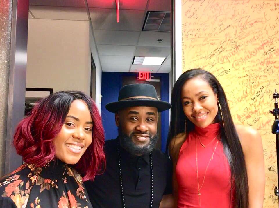 traychaney's tweet photo. More press w/ my sisters #MidaJay @DawnHalfkenny #actor #actress #singer https://t.co/c4Khol7Qob