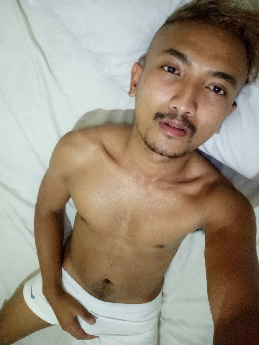 Balimassage20's tweet photo. Balines massges 083167470288 https://t.co/XwAHXn6uVf