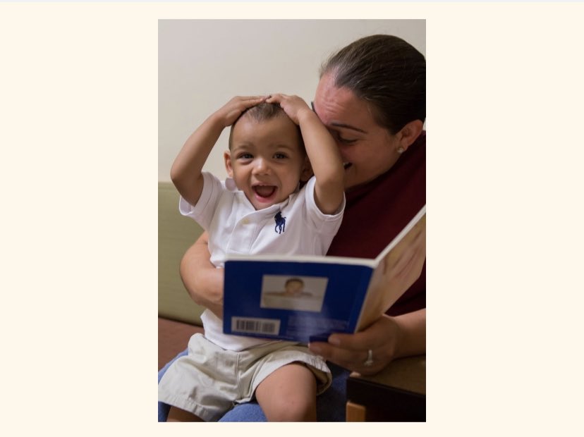 ReachOutRead_MN's tweet photo. When a parent reads to their child a bond is strengthened. When a child loves reading they have the tools to write their own story.
We hope @GovTimWalz, @LtGovFlanagan & the #mnleg help that continue to happen across Minnesota!!
#BookendState
#BooksBuildBrains https://t.co/u3MXsBJpN0