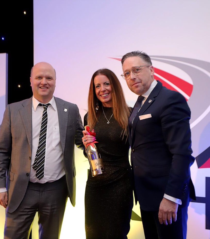 kwheat7's tweet photo. Runner up in the Inspirational category at our awards evening, so happy I bring inspiration, smiles and positive vibes to my colleagues. #award #inspiration #roadtransport #work #lovemyjob #bestcompanyever #positivevibes https://t.co/z9wyvSvpJ5