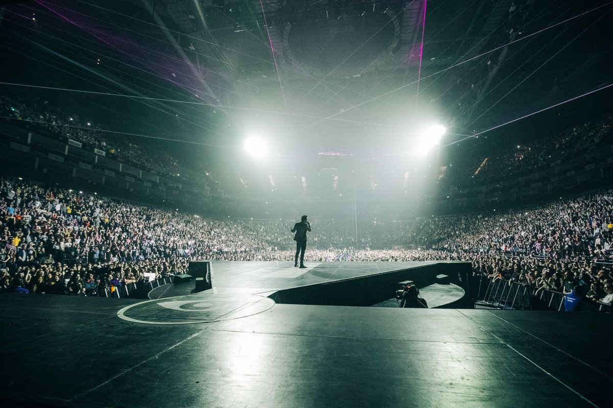 Sold out night one at @TheO2 ✅

Such a crazy insane night with all 18,000+ of you. Let's do it all again, shall we?