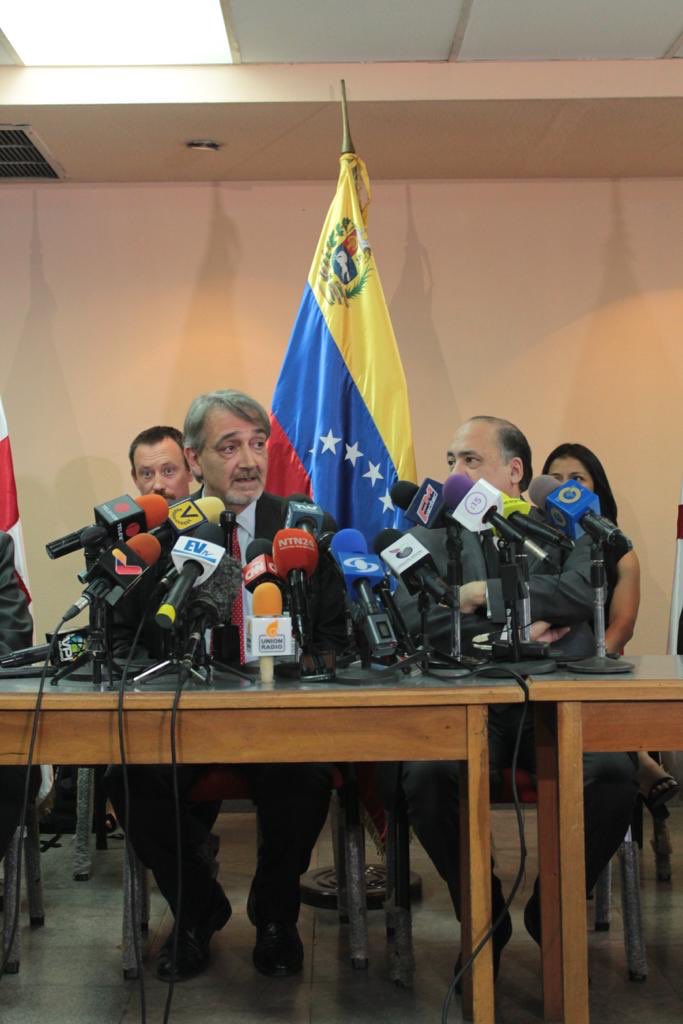 Francescorocca's tweet photo. The @ifrc will have unhindered access to bring humanitarian aid into #Venezuela to support a major scale up of medical care by the @CruzRojaVe. We will be able to scale up health activities across the country in a manner that is unhindered, independent, neutral and impartial. https://t.co/pCJWbV5rzE