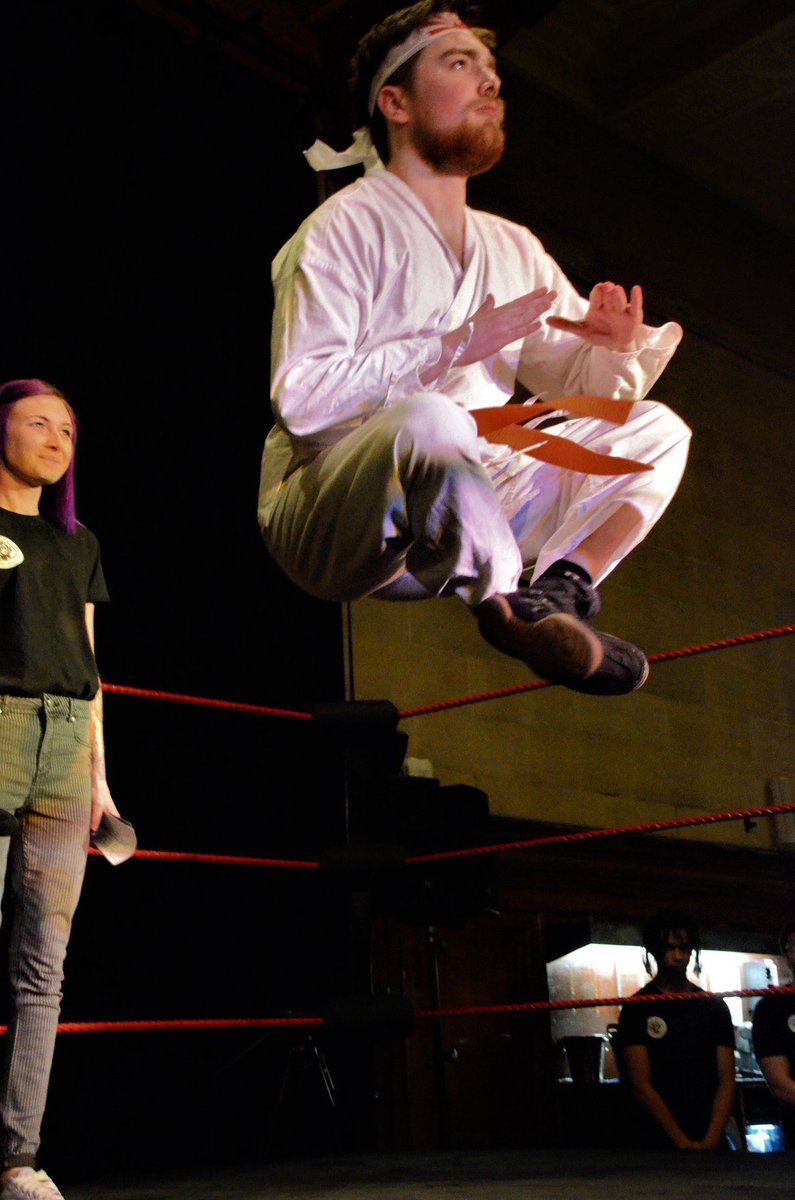 BreedWrestling's tweet photo. Itโs a little late but #NeverFightAManWithAPerm will be online this weekend. Who fancies a watch-along Monday Night 7pm?
Will stick it up for ยฃ2 and it will be worth every penny to witness @sppurser do this. https://t.co/ih0cDrV7fe