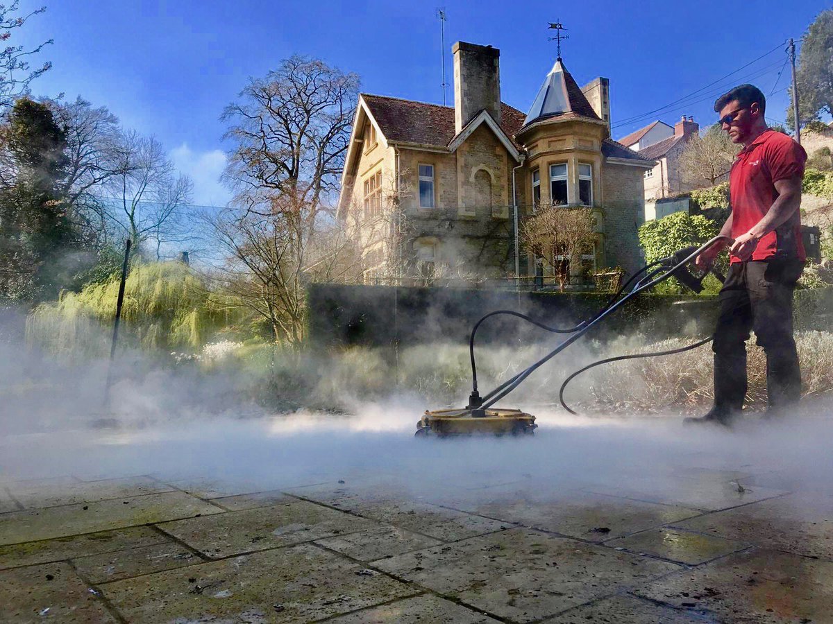 ACleanerGroup's tweet image. Not only are my guys passionate about the job and the end results, they also like to take a good photo around the pool Raising the bar. It’s what we do.  #pressurewashing  #pool