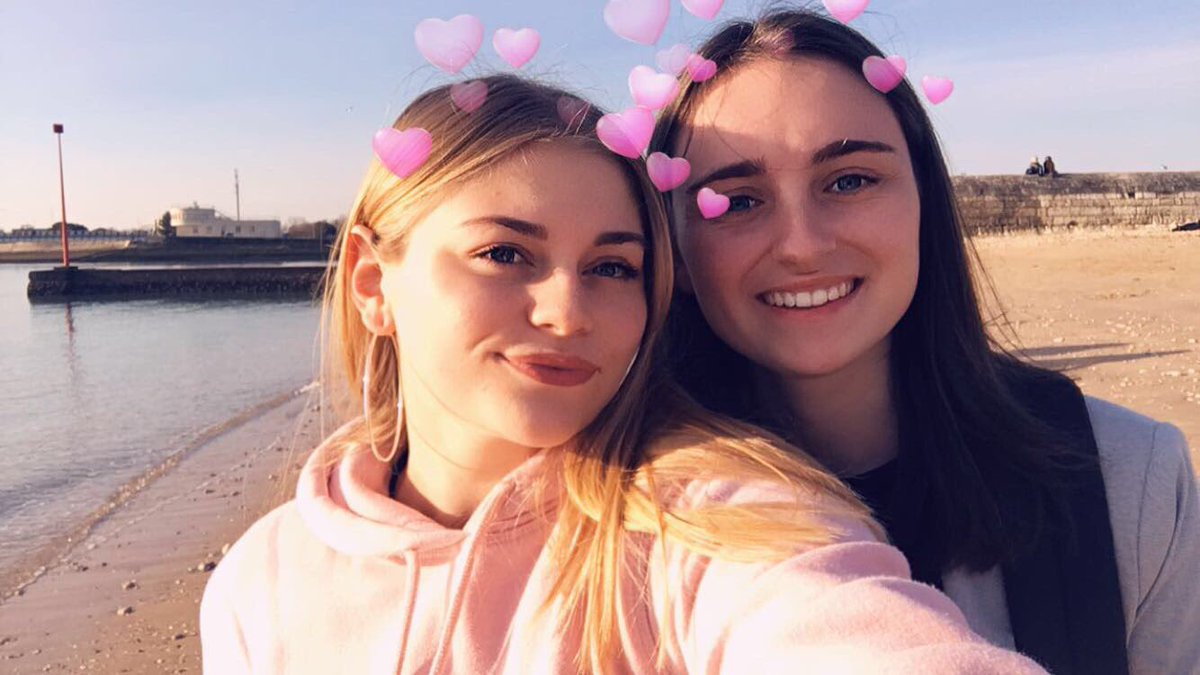 loh_laa's tweet photo. Toute ma vie cette femme, dieu que je l’aime 🤩💍
#love #lgbt #goudou #11months https://t.co/Er7xfFKv0E