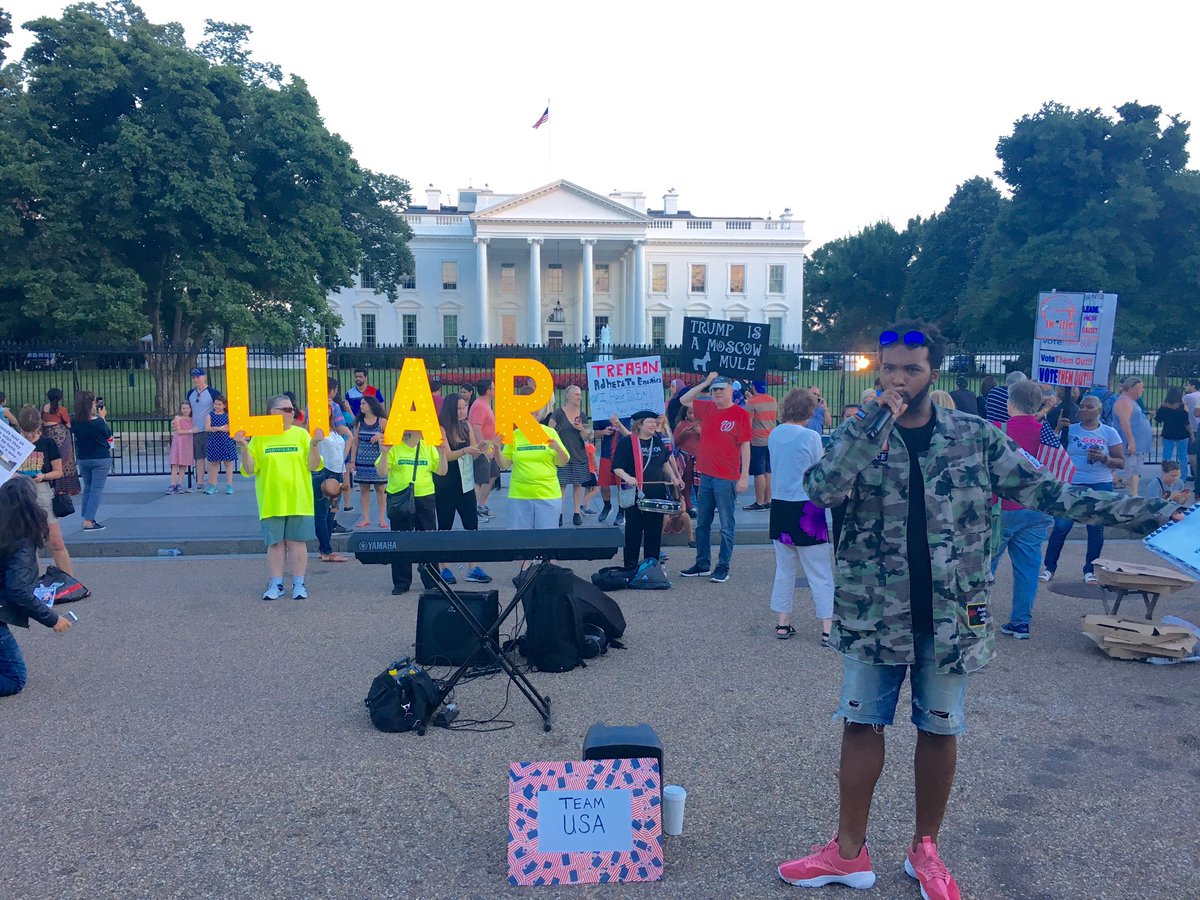 KremlinAnnex's tweet photo. We at #KremlinAnnex are approaching 9 months of protesting soon, so let’s take a look at what signs we already had. Together w/ our partner @hr_indivisible we followed the news and major events. 

#SpotOn 
#OurMessage 
#2/ 🇺🇸 https://t.co/sTIDcDv8ok