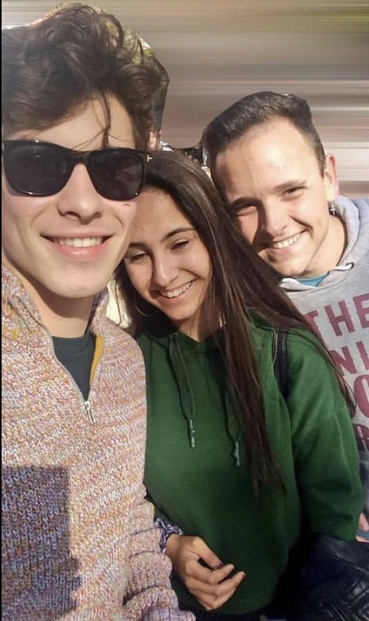 TrackingSM's tweet photo. Shawn with fans in Bilbao today 💞 https://t.co/Q05y1vtsh4