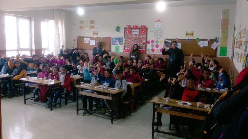Okulumuzda "Ben temizim okulum temiz projesi"kapsamında belirlenen  mart ayının en temiz sınıfı belirlenip, rehberlik servisince ödüllendirildi. Katkı sağlayan tüm öğretmenlerimize teşekkür ederiz.