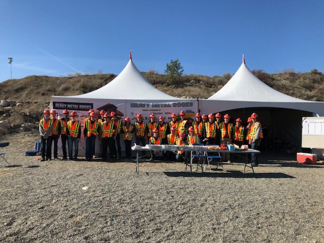 SD73_TnT's tweet photo. Students and volunteer operators at Heavy Metal Rocks! #sd73share https://t.co/T6dUT5AE3D
