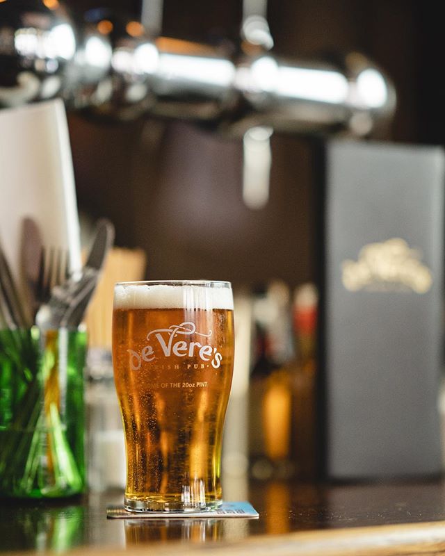 It’s Friday, you made it. Phew! We’ve got a cold beer with your name on it.
🍺🍺🍺🍺🍺🍺🍺🍺🍺🍺
.
.
.
.
#deveresdavis #irishpub #publife #pubstyle #friyay #weekend #beer #notyouraveragepub