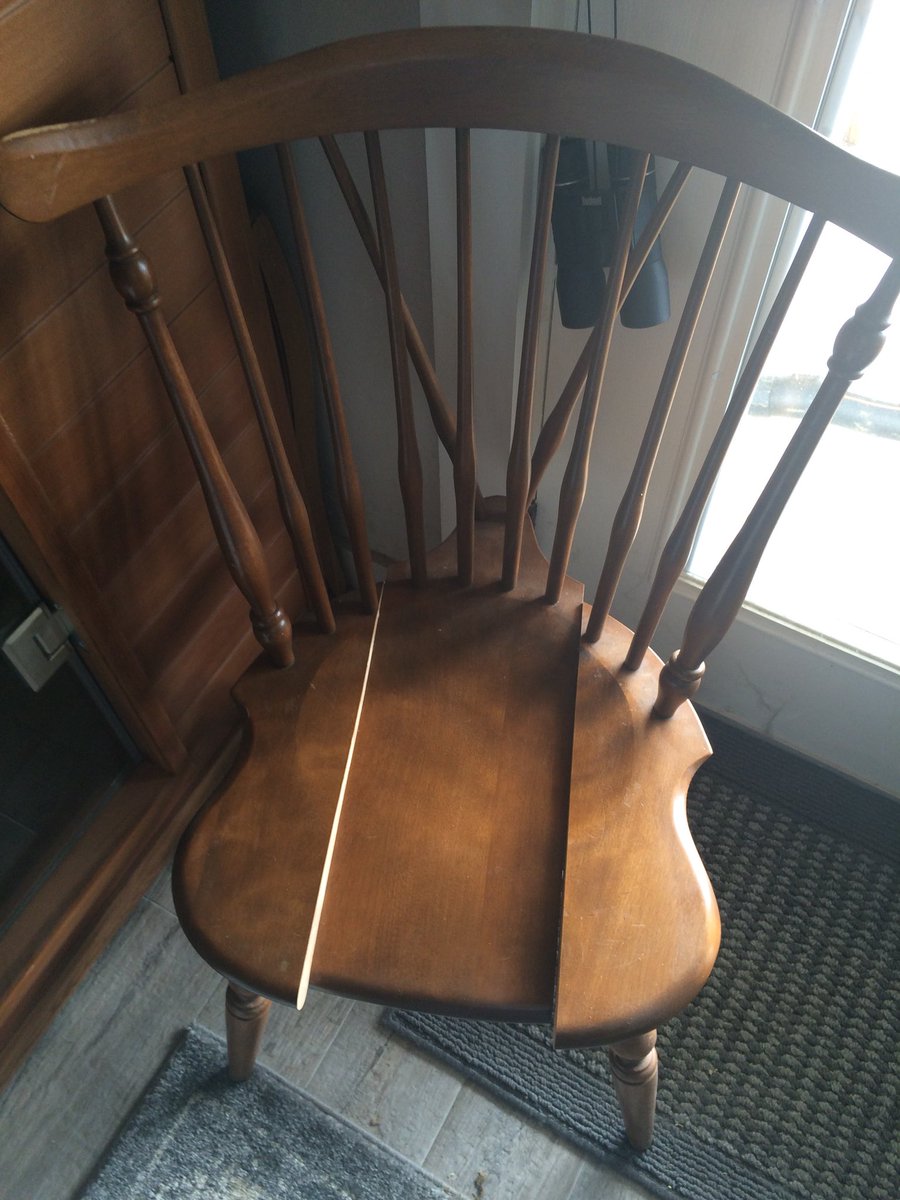MimiMaryP's tweet photo. @ethanallenfurniture. Hey, this is my 64 year old dining table chair. It gets light use so I don’t know why it did this. Any suggestions? https://t.co/wOWUrdlf25