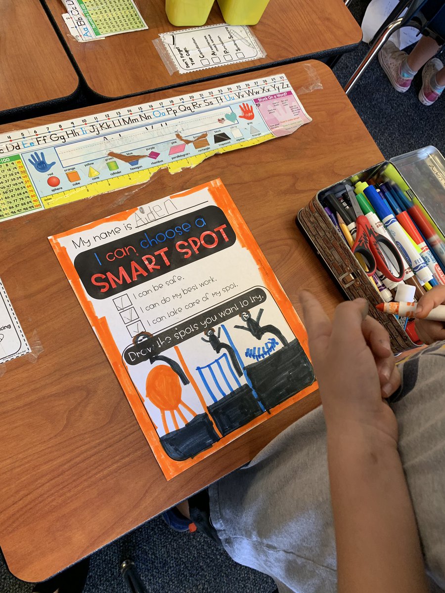 MutzMunchkins's tweet photo. Things are getting flexible in First Grade! (Thank you PTA for all of our amazing new flexible seating options!!!) #flexibleseating #smartspots @Princeton_OCPS https://t.co/henN5rNsRM