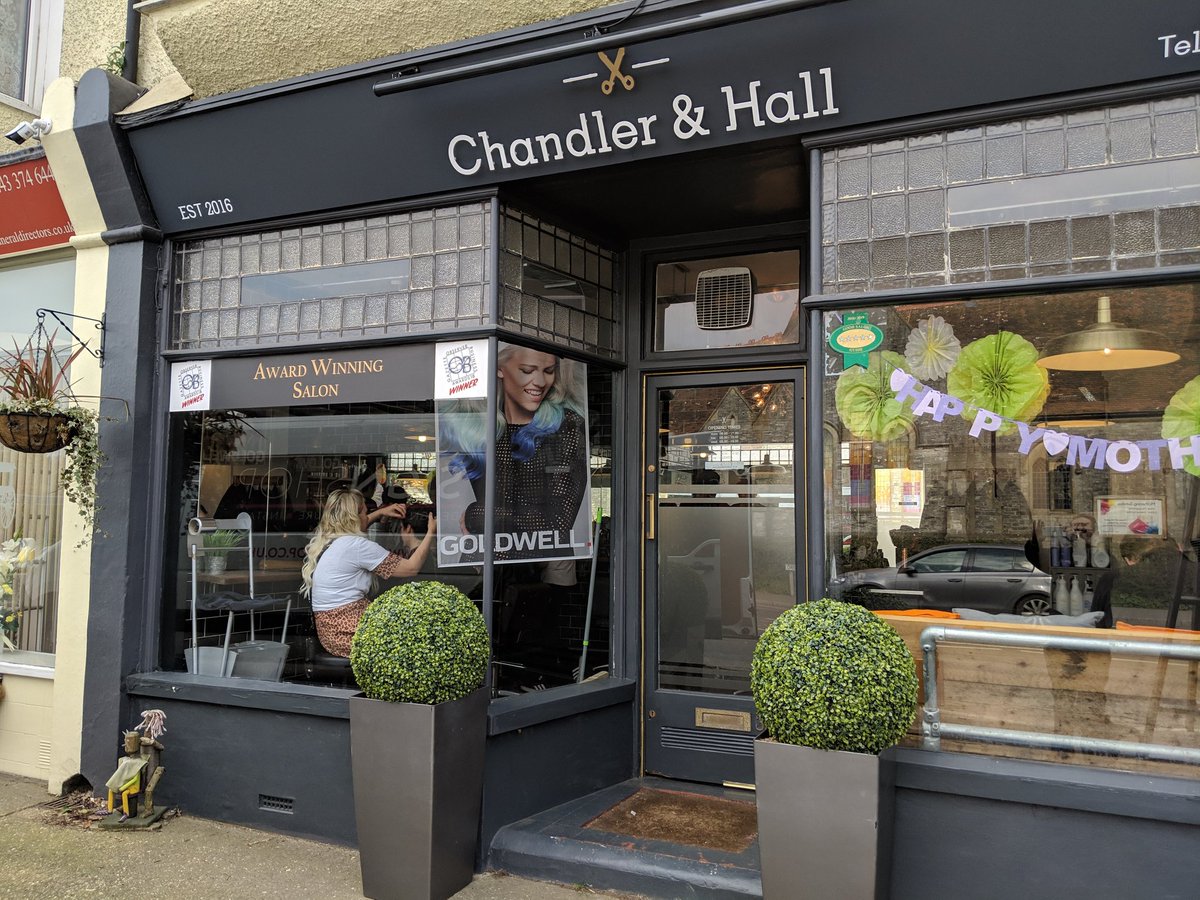 Signshopchi's tweet photo. Loved dining this new fascia sign for the lovely chandler and hall in southbourne. Hope you like it. #fasciasign #acryliclettering #signschichester #sign #signshop https://t.co/ngfTvtp4px
