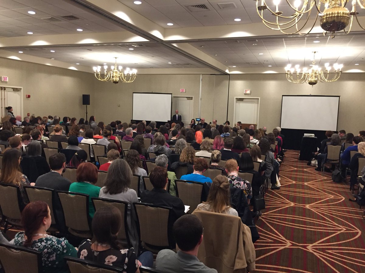 JosephPriest's tweet photo. Wow, style guide superjam at #ACES2019 with editors from @APStylebook, @ChicagoManual, @nytimes, @BuzzFeed and @randomhouse! 🤪 #ACESstylejam https://t.co/PGDL9v16Bj