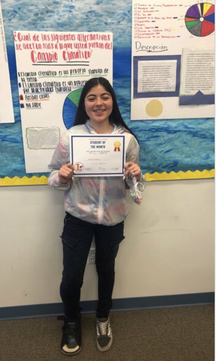 LWLinKrew's tweet photo. Congratulations to Link Krew’s Freshman of the Month: Ruby Moreno, Teacher of the Month: Ms. Vidaurrazaga, and Link Krew leader of the Month: Daniel Reveles #thecvway #lwlinkrew https://t.co/cpxotJ0Mw3