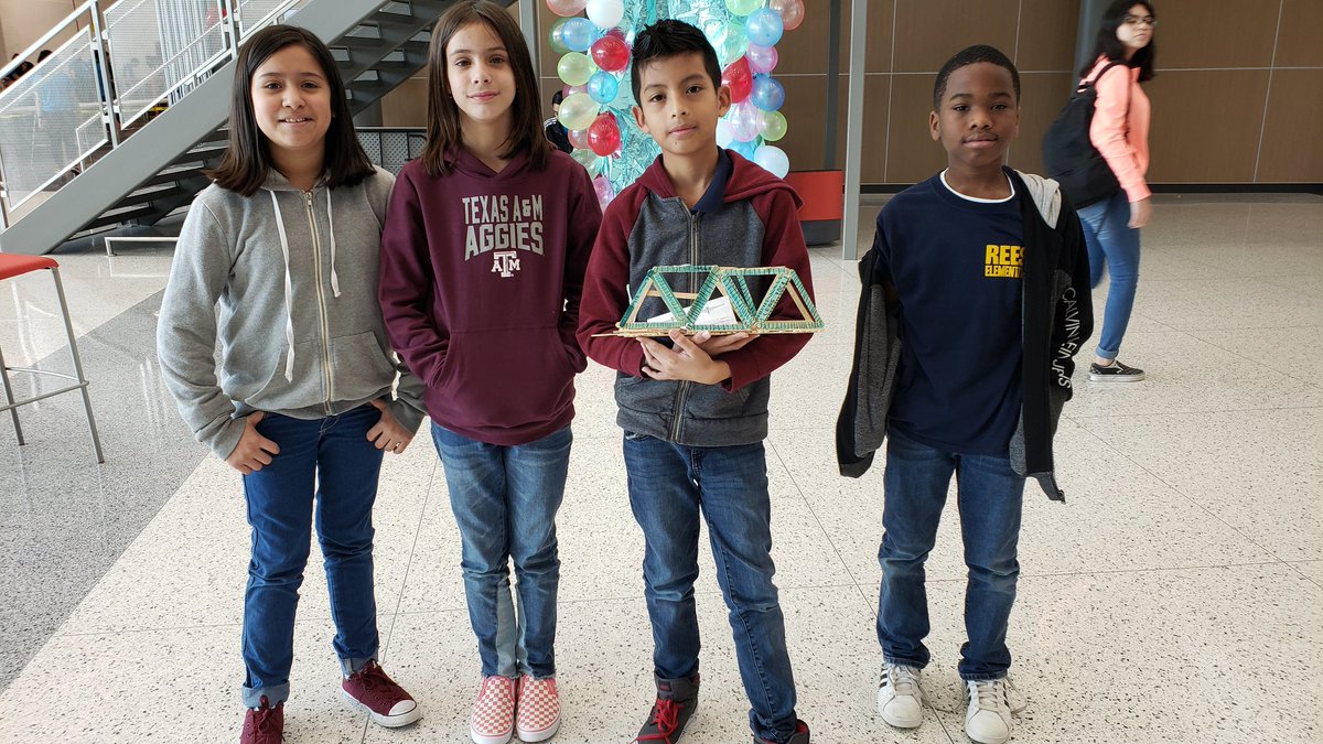 TechEXL's tweet photo. More bridge testing! @aliefstem @ReesStars @MaggieMagale @LAschuldt #ReesSTEM #ReesRocks https://t.co/ERmAz2ObLZ https://t.co/tLeRwwVGlt