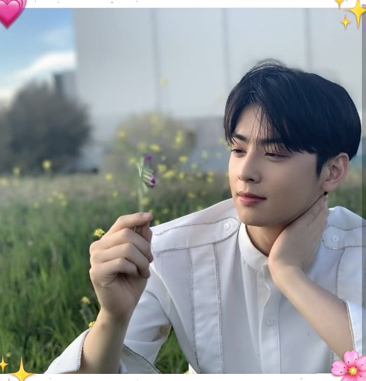 Chensauri00's tweet photo. #happyEunWooday  💗✨ https://t.co/HoKcK0iN5p