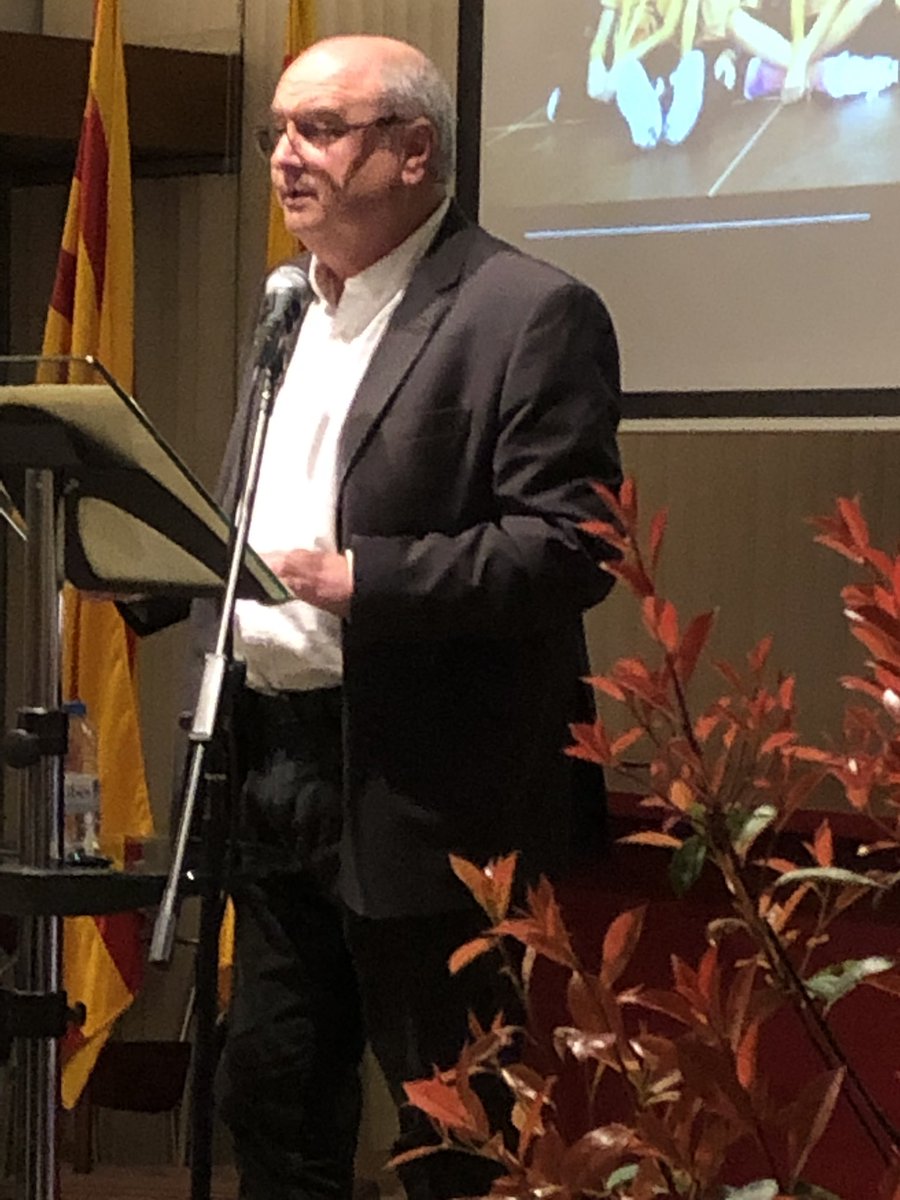 UPMTorro_Est's tweet photo. Colomí explica que @UPMTorro_Est va néixer per transformar i millorar el poble “únicament centrat en Torroella i L’Estartit” https://t.co/0GzOW76zsE