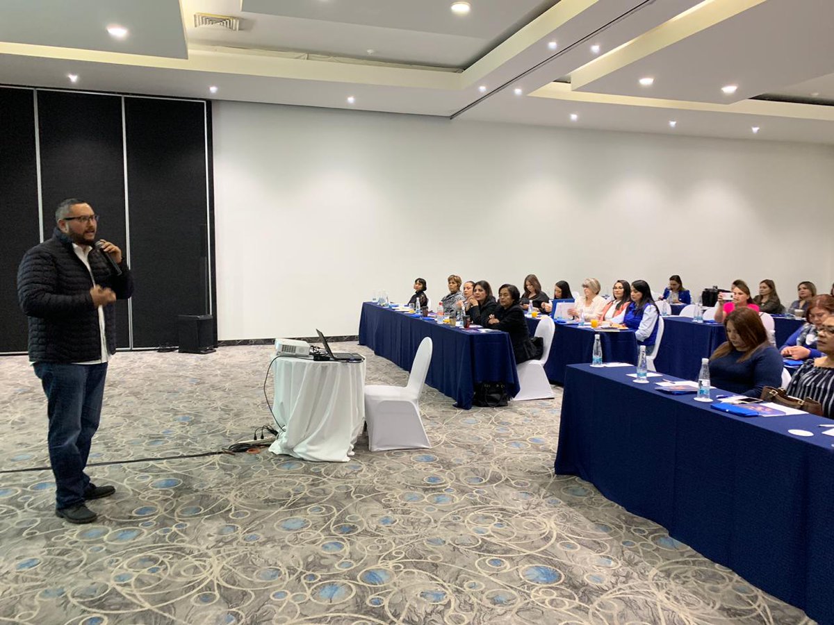 OvandoJL's tweet photo. Con mucho entusiasmo di la bienvenida a nuestras candidatas y militantes al curso “Formación Política de Mujeres en acción”, preparándose a conciencia para representar a la ciudadanía.
#PANBC referente nacional en avances a favor de la capacitación y participación de las mujeres. https://t.co/jzSGhX3jQL