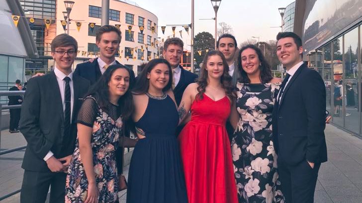 We’re looking forward to a great night of awards, celebration and food in the presence of Derek Redmond this evening at the Team Brunel! 💙💛 #BrunelSwim #TeamBrunelBall19