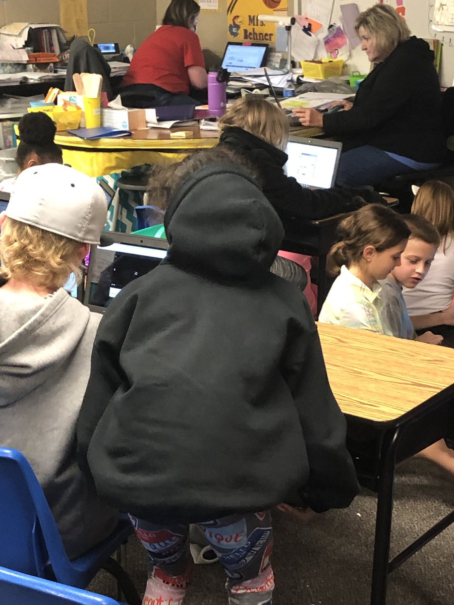 BehnerDebbie's tweet photo. @ShellyHall_IT #HasletRocksIT @PatMcKee1 @MrsA_Guy Haslet 3rd Graders are flipping for Flipgrid https://t.co/n7SzC1HOqc