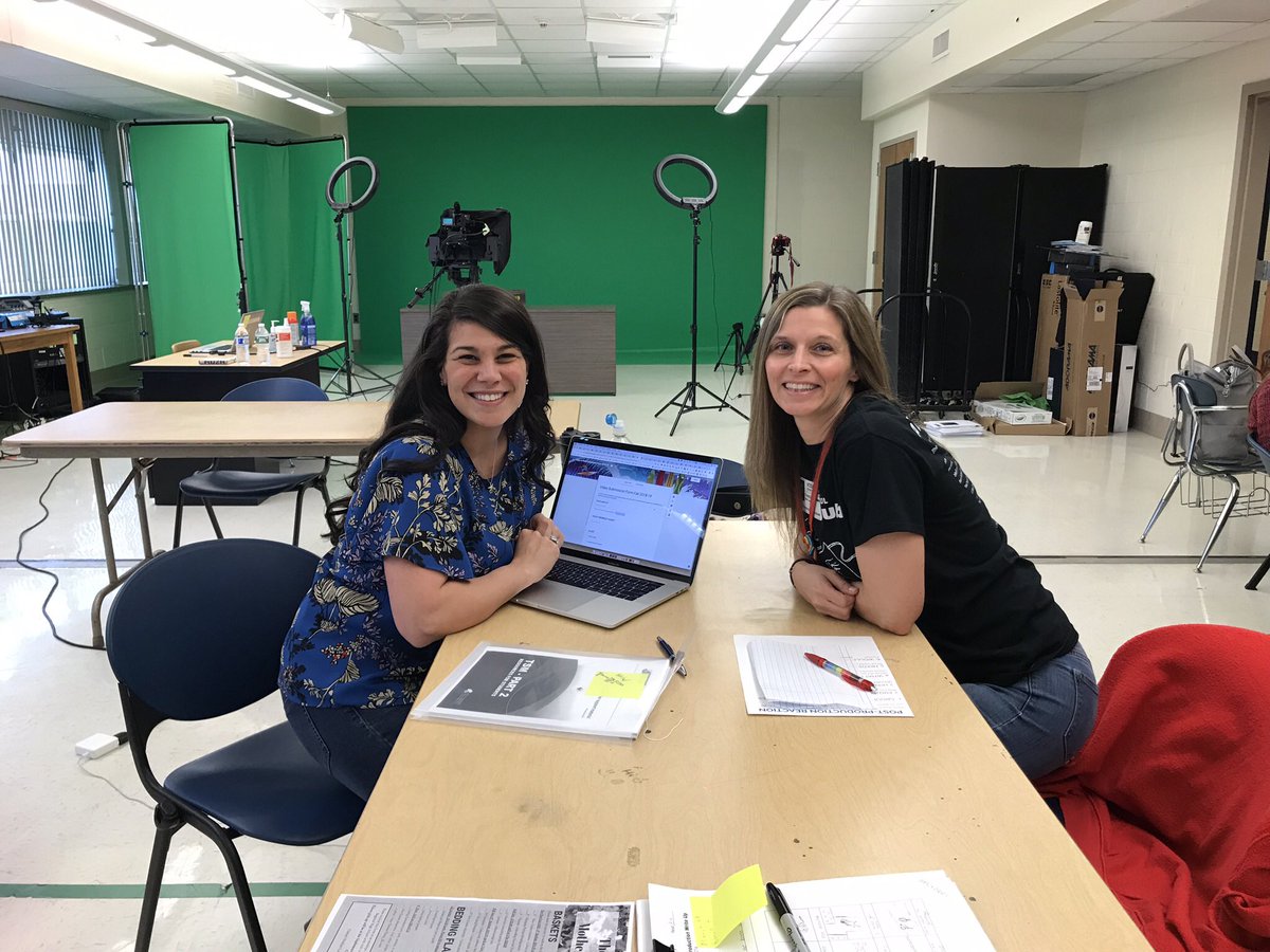 KeyTVKHS's tweet photo. Felt very welcomed today at Shore Regional for a little Film Studies PD with @SueTranchina https://t.co/vRORkMtYos