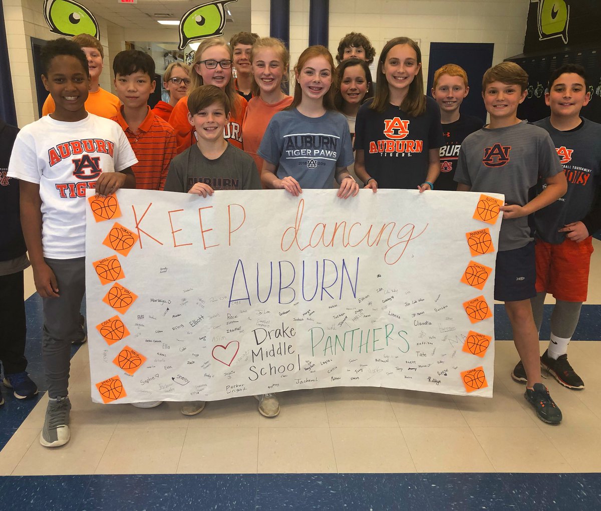 dms_panthers_'s tweet photo. War Eagle from the Panther team! https://t.co/qAXPJKXzBL