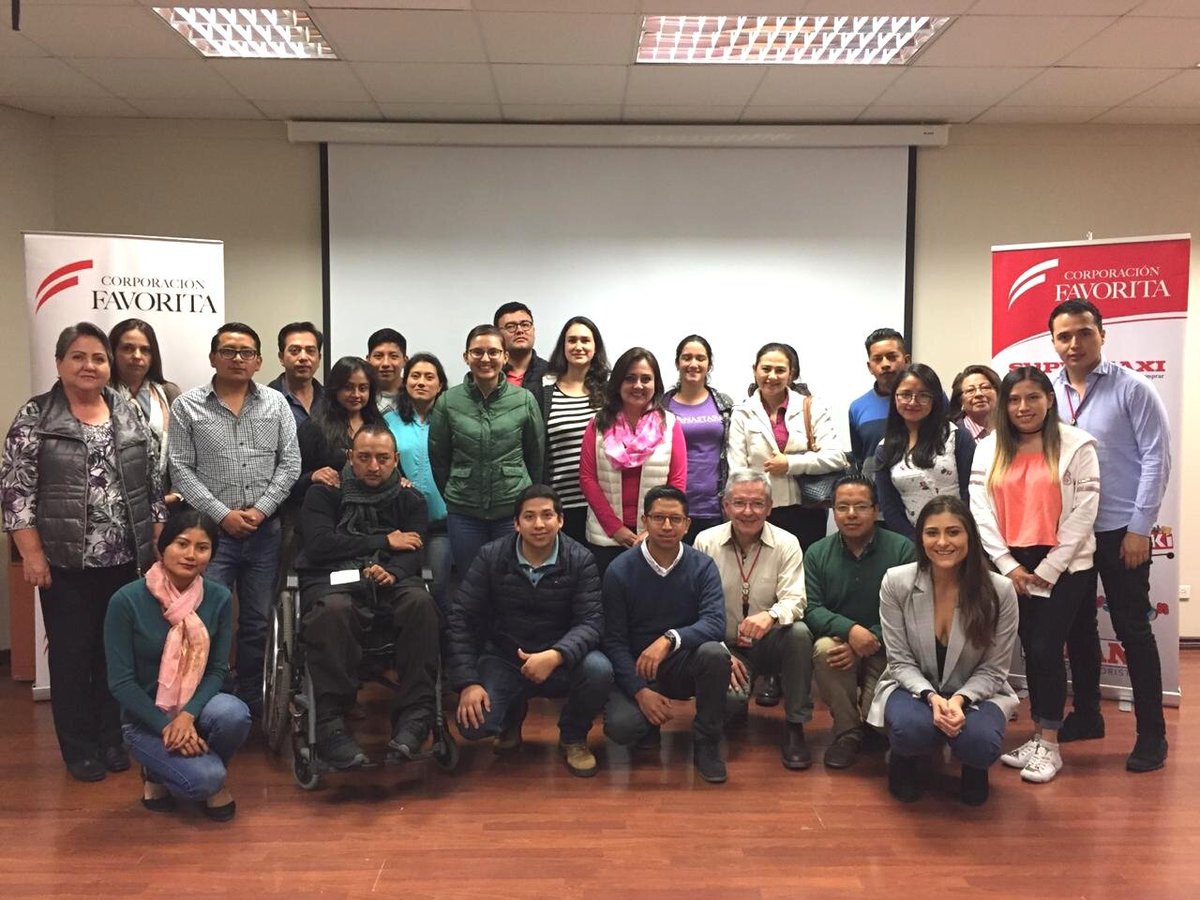 CorpFavoritaEc's tweet photo. El día de hoy compartimos junto al Consejo Metropolitano de Responsabilidad Social. Estamos gustosos de compartir con ustedes nuestra filosofía de Valor Compartido. https://t.co/uupgwL5QA9