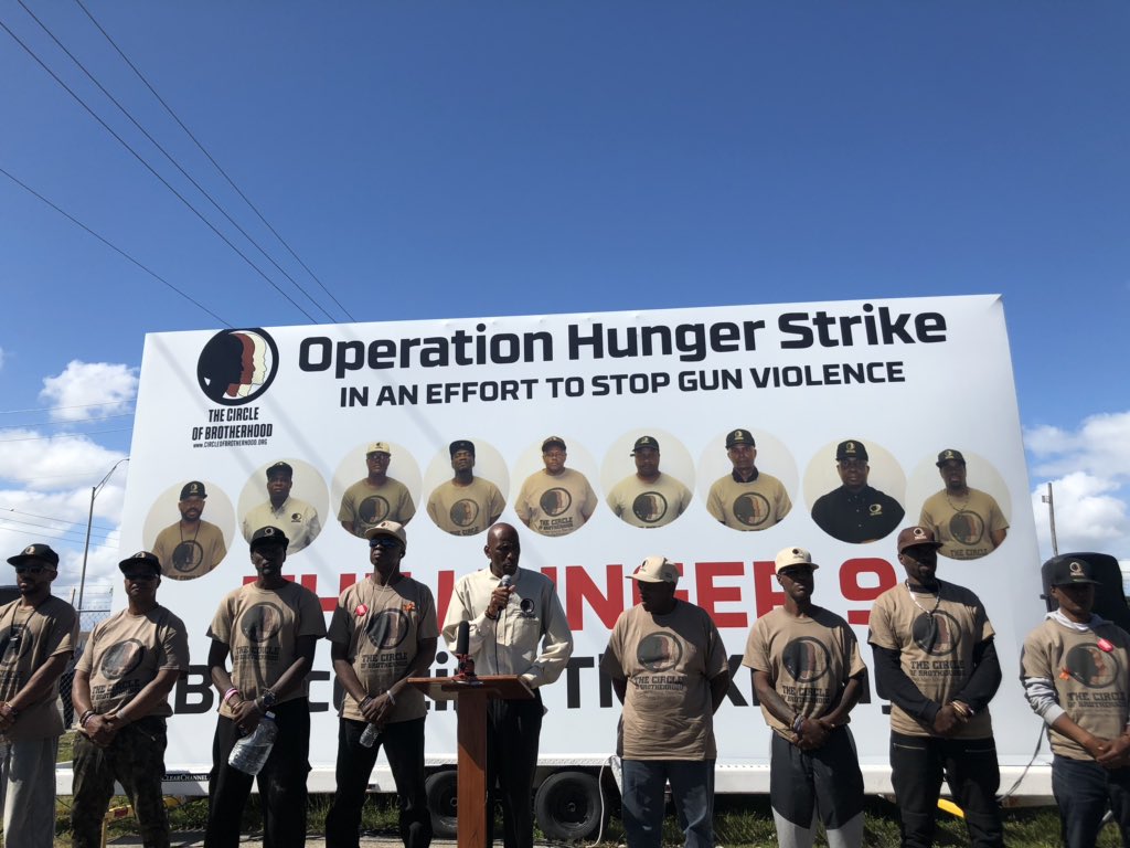 AMarch4OurLives's tweet photo. The #Hunger9 have been leading a 21-day hunger strike to end gun violence. 

People look at communities like Liberty City and assume weakness when all we see is resilience. 

The #Hunger9 are stronger than our elected officials. 

Support at: https://t.co/CgfQpguT0v https://t.co/RaFA653n00