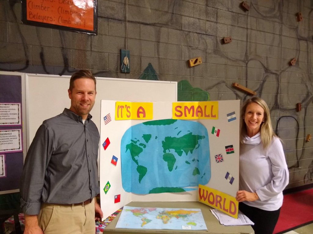 MiniWorldEL's tweet photo. Oh, what a night! So very proud of all the students sharing information about cultures of our world! #oneworldonenight @WoHillsHawkeyes @wcsdistrict @globalWCS #ItsWorthit https://t.co/EQwq9XrOPW