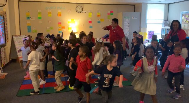 Magrill_AISD's tweet image. Persuasive Writing in action! Ms. Sanchez’s classes persuaded the Principal to let them have a Dance Party! #Allin4Aldine #FunInLearning