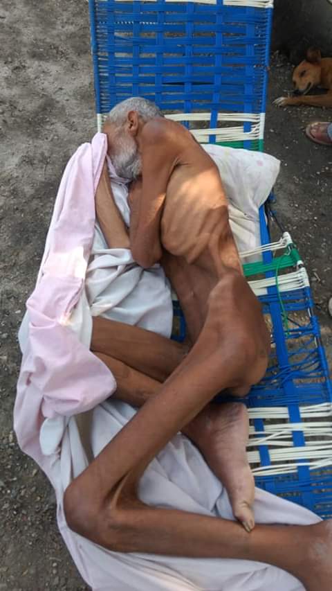 carlosi_suarez's tweet photo. #29Mar #Portuguesa Máximo Juárez, de 53 años, murió hoy por desnutrición crónica en Chorrerones de #Turen . Su familia no tiene dinero para enterrarlo. https://t.co/eoGj9HHGy9
