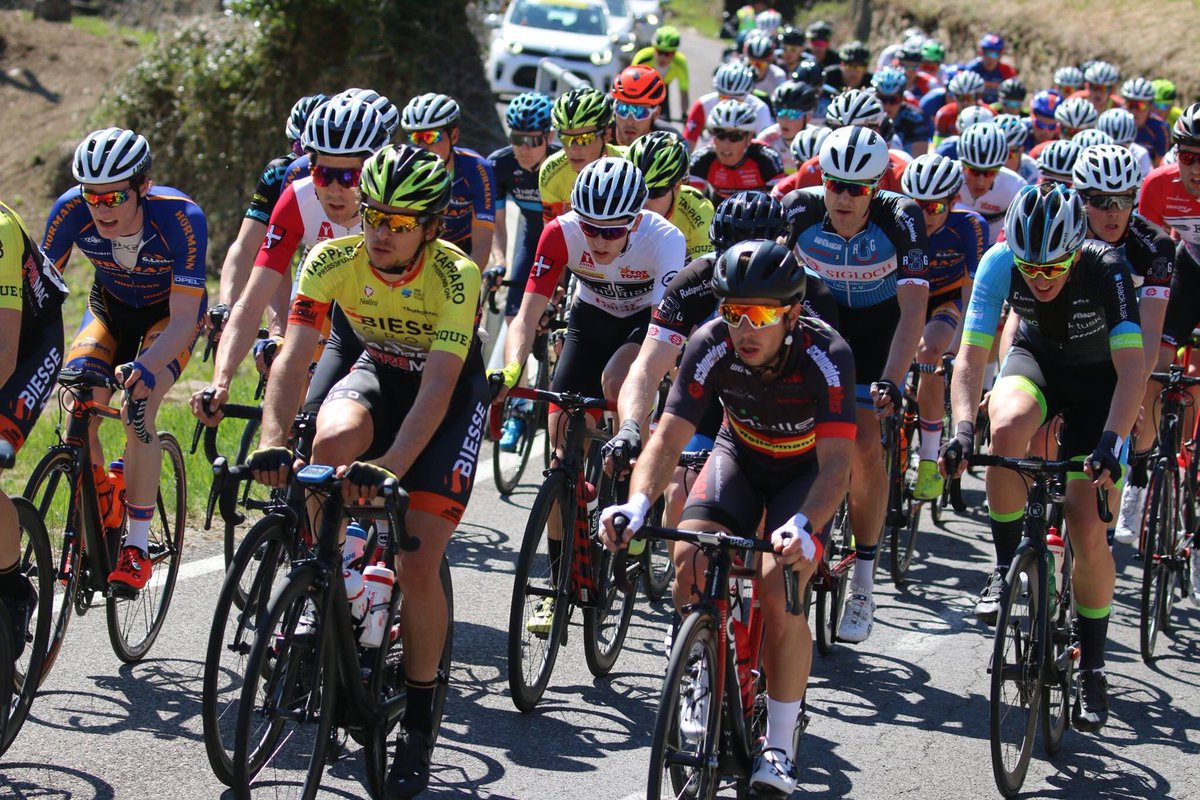leogiani11's tweet photo. Presentazione Velo Club Mendrisio in vista del GP Ticino che si è corso il 24 marzo. Buona gara con un gran lavoro di squadra e con il raggiungimento di buoni risultati per la società💪🏼🚴🏻‍♂️😋
26ª piazza per me🚴🏻‍♂️🚴🏻‍♂️🚴🏻‍♂️
#scott https://t.co/YtXzNMz0KX