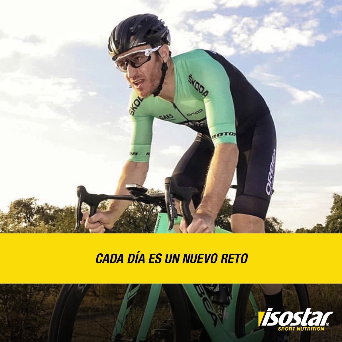 ¡Pilas cargadas y arriba! La motivación, tu mejor aliado ¡Somos ciclistas! 💪🚵‍♂️ #isostarspain #sportnutrition #detrasdetusretos #bike #Mountainbike