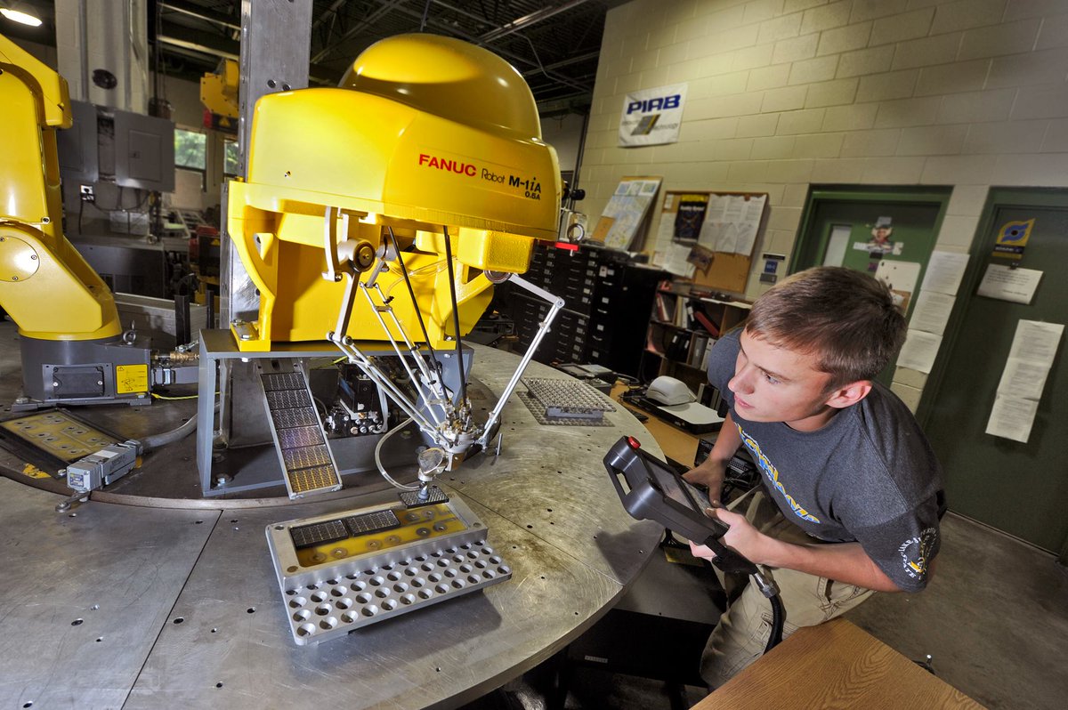 LSSU Engineering tweet media