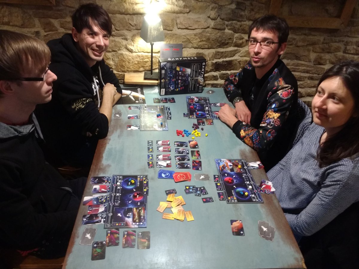 Le_De_Masque's tweet photo. Ce soir c'est nocturne ! On sait quand on commence mais on ne sait pas quand on finit ! #AventurierDuRail #ColtExpress #Ganymede #CodesNamesDuo #DéMasqué #Dijon #CafeAssociatif #Jeu #Jeux #J2S #JDS #JeuDeSociété #JeuxDeSociete #Games #Game #BoardGames #BoardGame https://t.co/t971pLmQv1