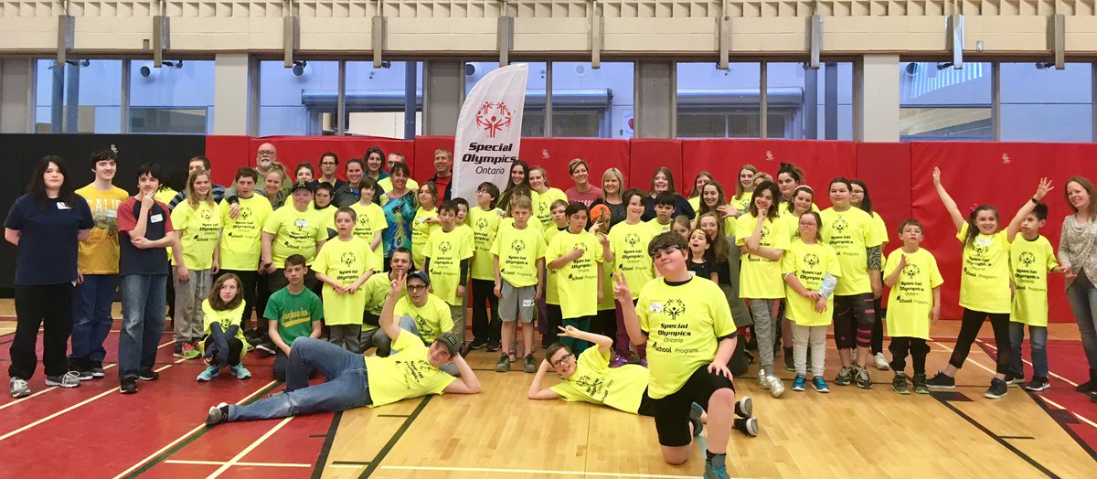 jules_yates3's tweet photo. Amazing effort and fun with our athletes and volunteers today at the Special Olympics Elementary Sports Festival held at BMLSS! #thelakerway @infobml https://t.co/lGDgzqOQR2