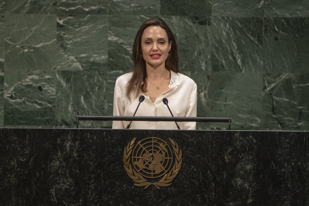 UN's tweet photo. "UN missions often represent the last and only hope for millions of people facing daily threats to their safety and their basic rights." @refugees Special Envoy Angelina Jolie at Friday's @UNPeacekeeping ministerial at UNHQ. https://t.co/YFJLyw1lGJ https://t.co/qxqdeVZzx8