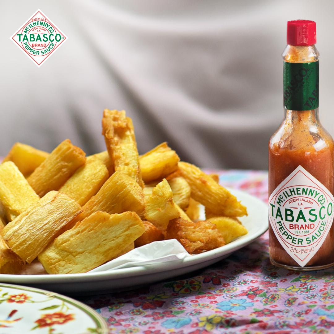 O relógio marca a hora do #HappyHour. Chegam os bons drinks, aquela porção de mandioca frita e quando você acha que não pode ficar melhor, lembra que existe #TABASCO. 🌶🍻🍹