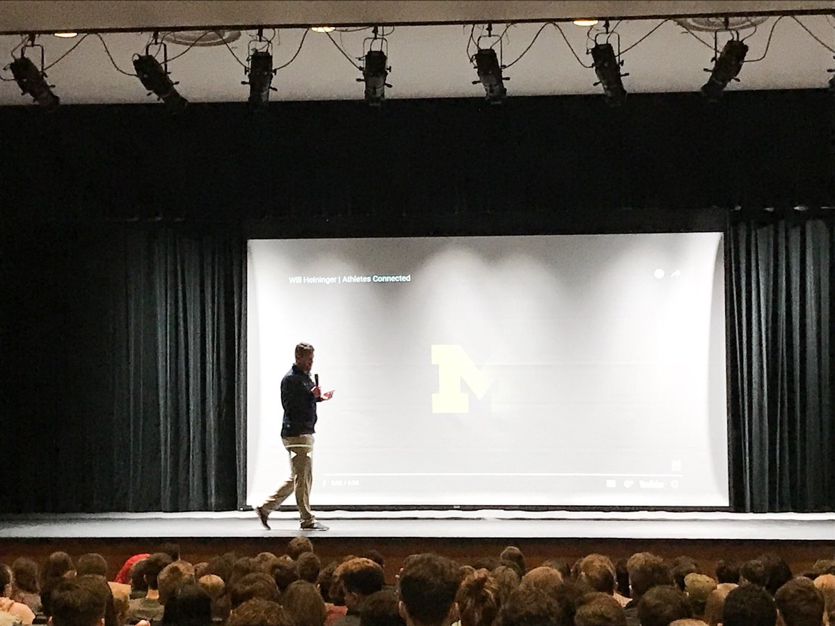 ROHS_Reimold's tweet photo. Great job #rohscounseling on the U Matter Week! #MentalHealthMatters #Umatterweek #ravenpride https://t.co/rzzGRocpqK