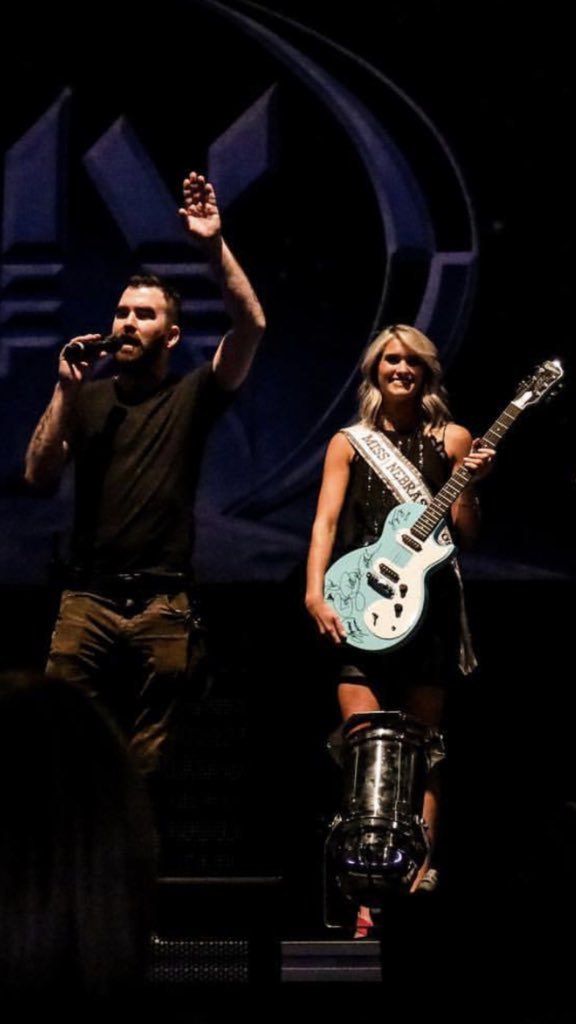 petenajarian's tweet photo. From Lincoln, Nebraska my @RealMissNEusa joined up on stage #LaughRockSeriouslyTour #Styx &amp; @GitRDoneLarry to present a generous fan this guitar. 
25% of proceeds go to both Habitat for humanity and Lincoln habitat
75% going to Nebraska Flood relief... https://t.co/xFrZ7CS5QN