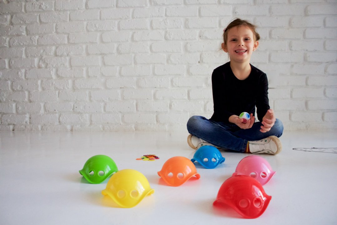 Now On Sale: Meet one of the most versatile toys you will ever buy - the Moluk Bilibo Mini Mix. Whether they stack, float, shovel or toss, these guys will be able to take it.