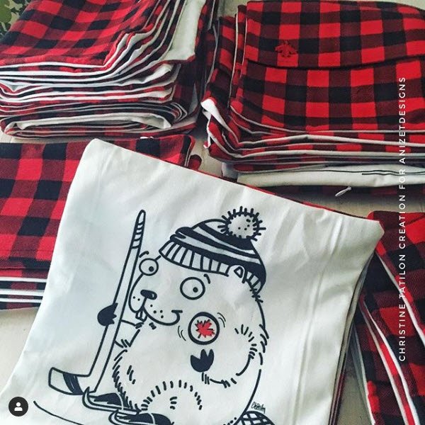 AniZetDesigns's tweet photo. Hockey, beavers and buffalo check. Trifecta! If you're in the Toronto area, come see us at the One of a Kind Spring Show on this week. Booth P05. Hope to see you there! #canadianmade #canadianhandmade #buffalocheck https://t.co/zFGUPm6XQL