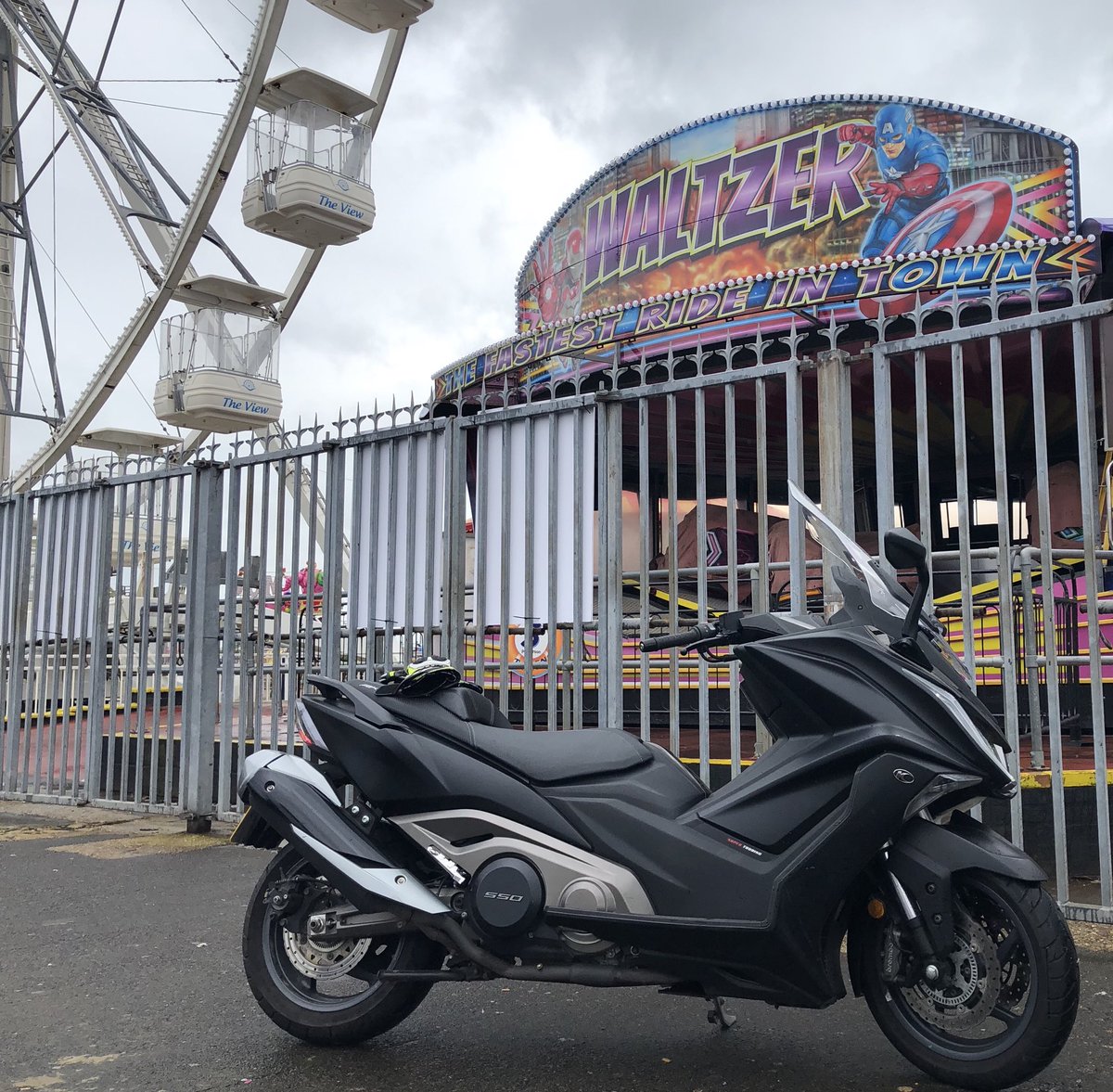 jemweb's tweet photo. The King of #Maxiscooters the #Kymco #AK550 @KymcoUK @KymcoGlobal @RoadTestsReview https://t.co/LmpPFbibic