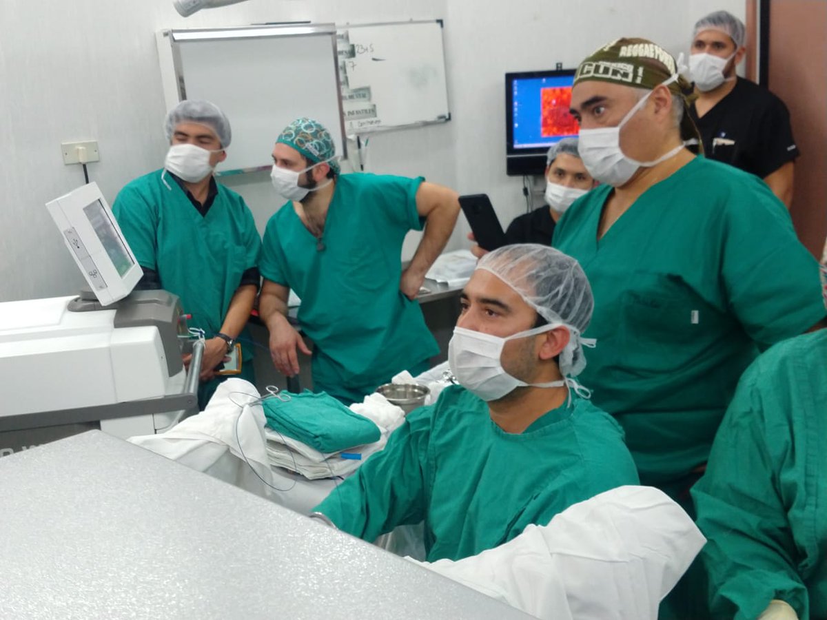 Servicio Salud Chiloé (@saludchiloe) on Twitter photo Nuevamente #Chiloé cumple compromiso del Presidente <a href="/sebastianpinera/">Sebastian Piñera</a> resolviendo el 100% de la lista de espera quirúrgicas no GES hasta el 31/12/2016 demostrando gran profesionalismo e interés de los equipos de salud <a href="/ESantelicesC/">Emilio Santelices C.</a> <a href="/ministeriosalud/">Ministerio de Salud</a> <a href="/Dr_LCastillo/">Luis Castillo Fuenzalida</a> <a href="/pdazan/">Paula Daza</a> @GobChiloe Nuevamente #Chiloé cumple compromiso del Presidente <a href="/sebastianpinera/">Sebastian Piñera</a> resolviendo el 100% de la lista de espera quirúrgicas no GES hasta el 31/12/2016 demostrando gran profesionalismo e interés de los equipos de salud <a href="/ESantelicesC/">Emilio Santelices C.</a> <a href="/ministeriosalud/">Ministerio de Salud</a> <a href="/Dr_LCastillo/">Luis Castillo Fuenzalida</a> <a href="/pdazan/">Paula Daza</a> @GobChiloe