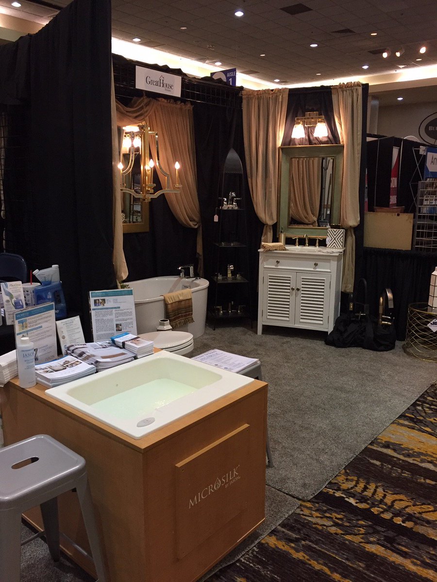 JasonBaths's tweet photo. All set up and ready to go with J &amp; B Supply at NWA Home Show!
#Jason #Hydrotherapy #MicroSilk https://t.co/ZaJ6VfkewO